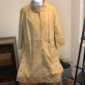Vintage Elegant Suede Tan Women's Coat Size Small